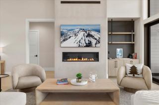 Palla Lane Luxury Home in Bend OR - 8