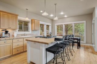 Rafters Court Retreat in Bend OR - 1