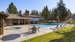 River Wild Escape at Mt. Bachelor Village in Bend OR - 9