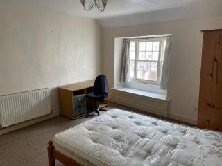 3BR Historic Townhouse for 5 Guests - 2