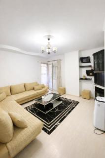 Lakeside Luxury 50m from the Beach & City Center - 0
