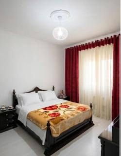 Lakeside Luxury 50m from the Beach & City Center - 5