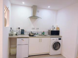 Happy Day Annexe Walk to Warwick Uni & Cannon Park - 4