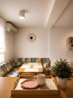 Garden Oasis Apartment - 8
