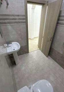 شقتين مفروشه للإيجار في صحلنوت الشماليه two apartments for rent in salalah suhalnoot - 5