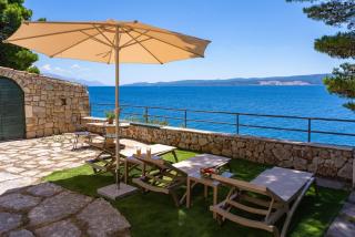 Beachfront Villa Nino, 5 bedroom villa with heated pool in Stanići - 8
