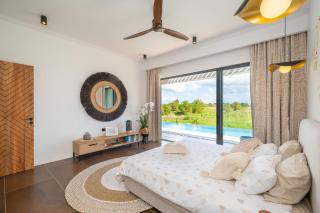 Luxury Oasis with Infinity Pool & Golf Course View - 1