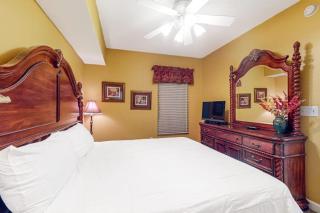Cozy family-friendly beach condo w a furnished balcony shared pool tennis - 2