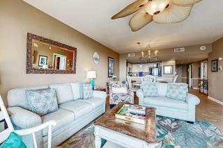 Gorgeous beachfront condo with view of the gulf plus a pool - 6
