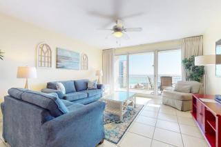 Beach condo w shared guest amenities - pool fitness center & BBQ area - 0