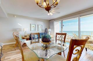 Airy Beachfront Condo w Shared Outdoor Pool Central AC Free WiFi - 1