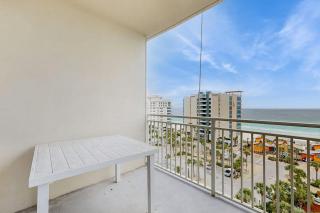 Condo w beach access gulf views & pool - snowbird friendly - 0