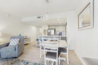 Condo w beach access gulf views & pool - snowbird friendly - 5