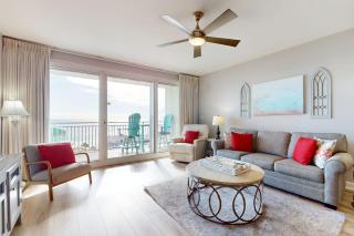 Gorgeous beachfront condo w shared pool & beach access - 6