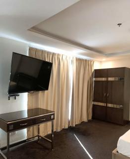 Fields Palace Hotel - 1