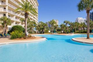 Gulf views at beach condo with shared pool & gym - close to shops & restaurants - 9