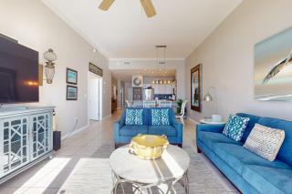Penthouse home with gulf views from balcony - shared pool & beach access - 2