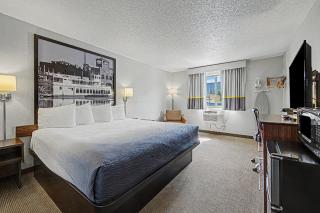 Super 8 by Wyndham Dubuque - 3
