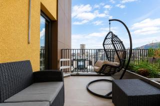 Central Skopje - Stylish 1BR with 2 Balconies - View & Free Parking - 3