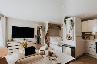 Saturn Studio by Navie Stays - 0