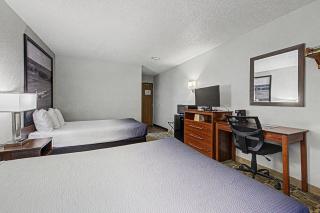 Super 8 by Wyndham Dubuque - 7