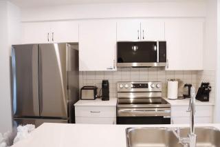 Exquisite Modern 2BR Home 1 Bath Sleeps 4 - 5