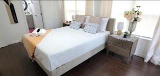 Bungalow DT by Lake Eola KIA center Sleeps 12 - 9