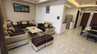 Luxury 3BHK Retreat Mussoorie View Parking & Lift - 1
