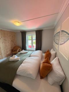 Lofoten Town Villa I Sleeps 9 - 3