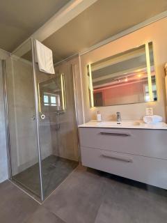 Lofoten Town Villa I Sleeps 9 - 5
