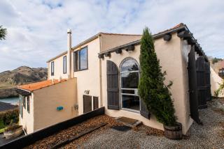 Mad Hacienda - Waterfront Retreat with Spa & Sauna - 3
