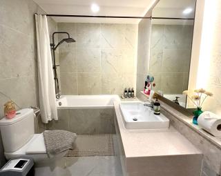 Cozy & Spacious 73sqm 2Bedroom The Astra Condo - 2