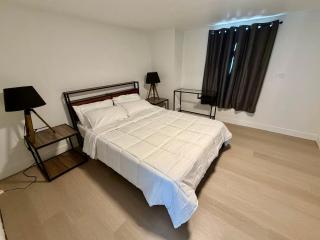 Newly Renovated house in the heart of Vancouver - 7