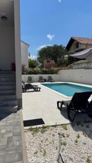 Blue sky apartment with sea view and pool - 2