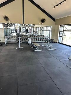 Midrand Stylish 1Bedroom Escape - 6