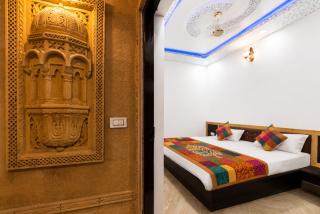 Hotel Saffron Diamond - 3