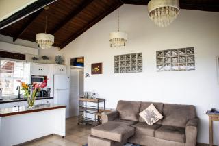 Charming cottage located in Cap Estate - Orchid Cottage home - 1