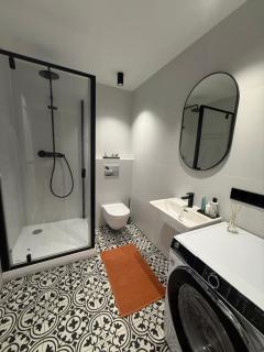 DELUXE Old Town Apartment - 1