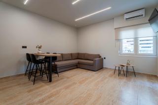 Isabellas Suites 2 - 1