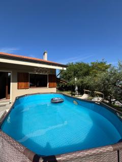 Villa Belvedere, con Piscina e giardino esclusivo, vista panoramica, Piccola palestra, 3 Camere,2 bagni - 4