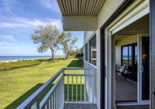 Luxury Beachfront Retreat on Longboat Key - 5