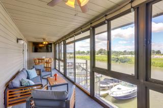 Lake View, Dock & Pool: Green Cove Resort Condo - 0