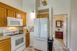 Lake View, Dock & Pool: Green Cove Resort Condo - 2
