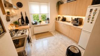 Bedroom with free parking - 8