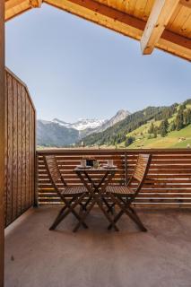 Chuenislodge3 neu&stilvoll, 2Balkone, echtes Bijou mit top-Aussicht - 8
