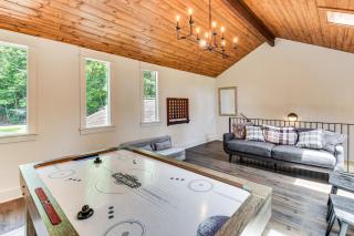The Ultimate Luxury Retreat on Lake Burton! - 1