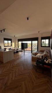 Modern Apartment with Panoramic Views - 0