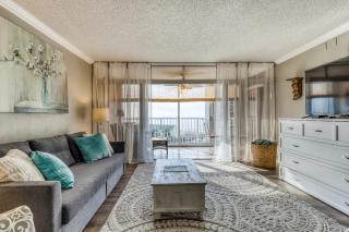 Ocean-view condo with pool sauna tennis courts & private beach access - 4