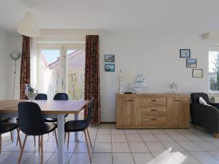 Pleasant holiday home with garden - 4