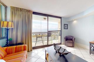 Gulf-Front Condo w Lovely Gulf View Beach Access & Shared Pool Hot Tub & Gym - 3